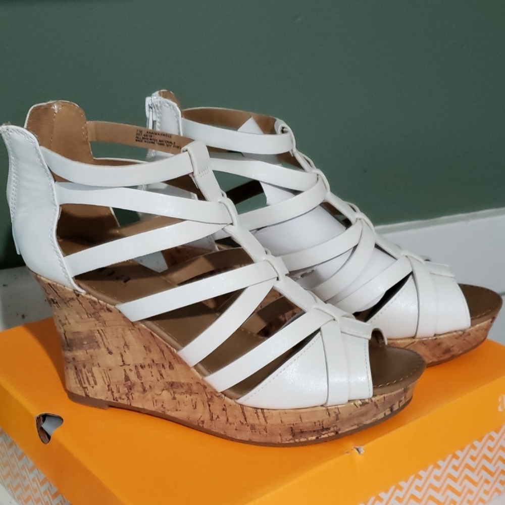 Wedge sandals